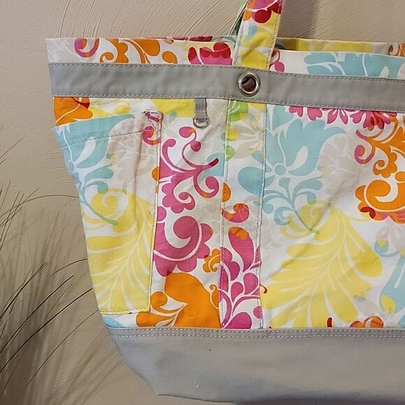 THIRTY-ONE ISLAND DAMASK EASY BREEZY TOTE BAG - Picture 6 of 16